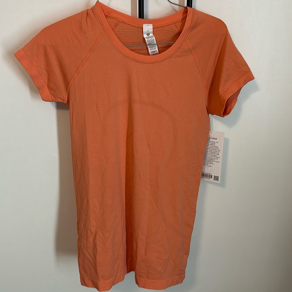 Swiftly tech short sleeve Lululemon - size 6; orange